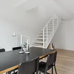 Exclusive Apartment In Copenhagen V With Balcony